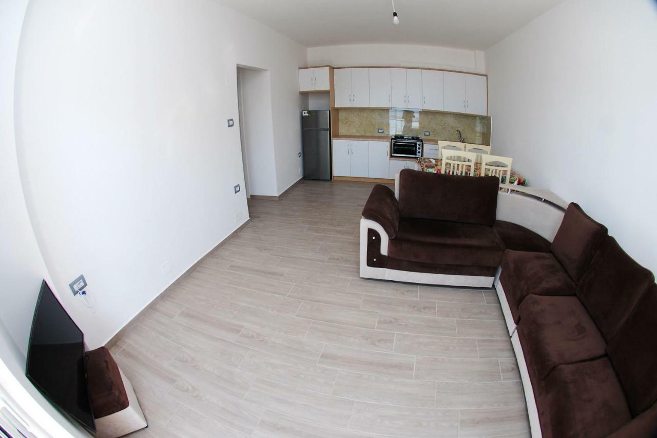 Rafail'S Apartment Sarandë Eksteriør billede